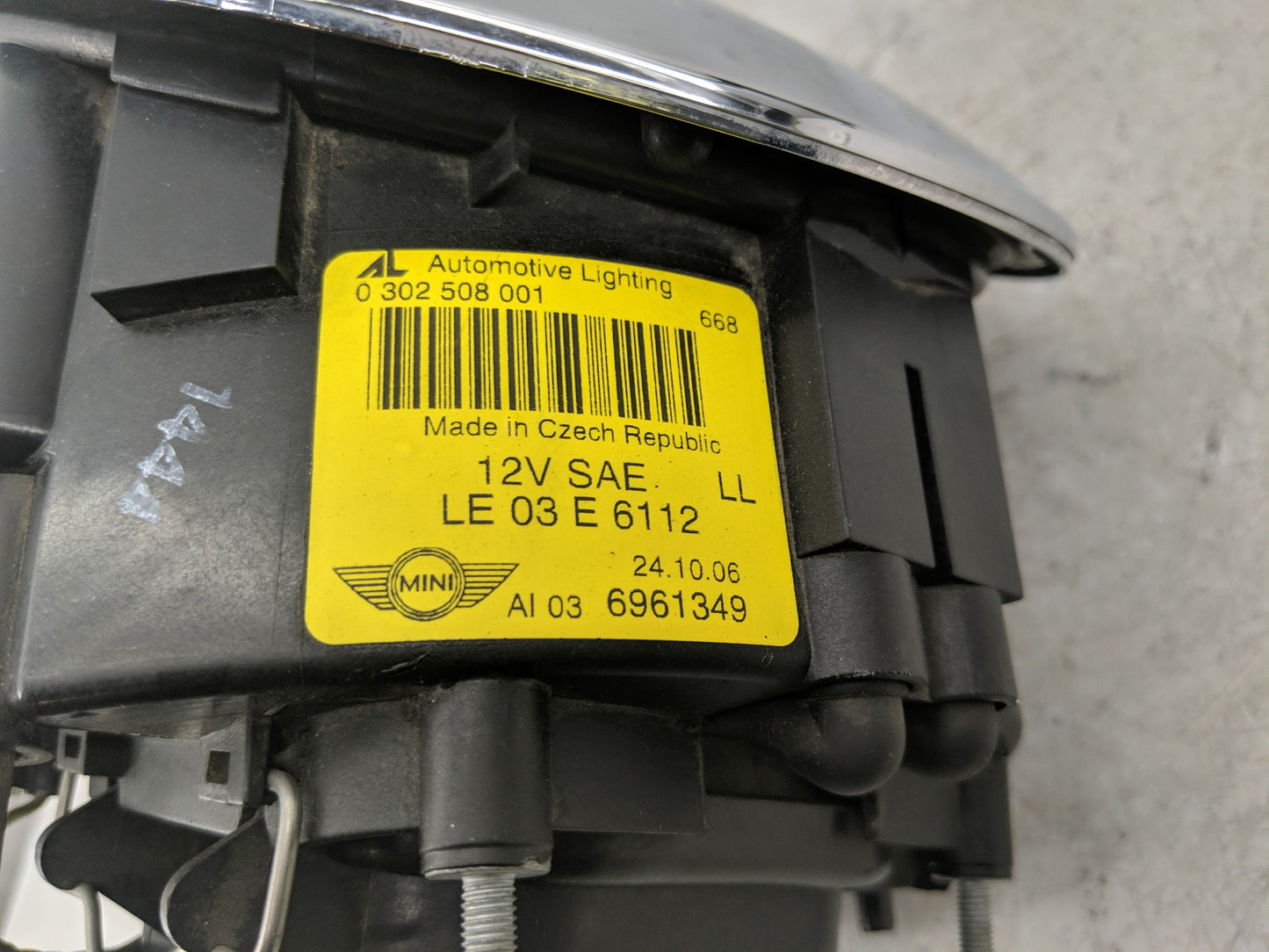 2006 Mini Cooper Driver Left Oem Head Light Headlight Lamp - Oemusedautoparts1.com