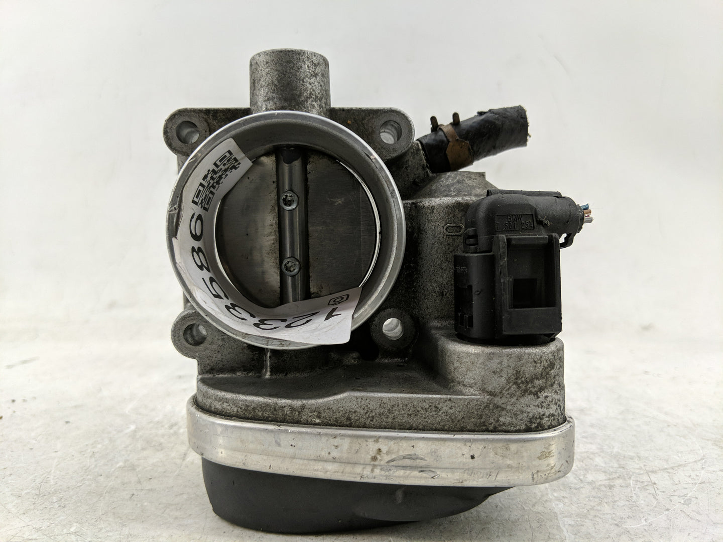 2006 Mini Cooper Throttle Body P/N:1354 7 509 043 Fits OEM Used Auto Parts - Oemusedautoparts1.com