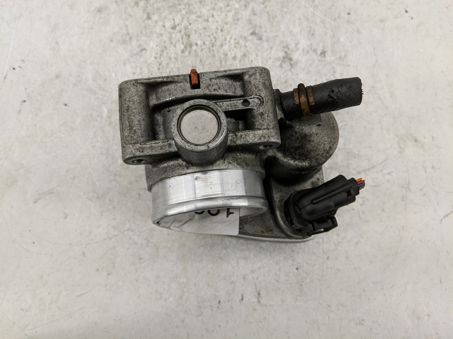 2006 Mini Cooper Throttle Body P/N:1354 7 509 043 Fits OEM Used Auto Parts - Oemusedautoparts1.com