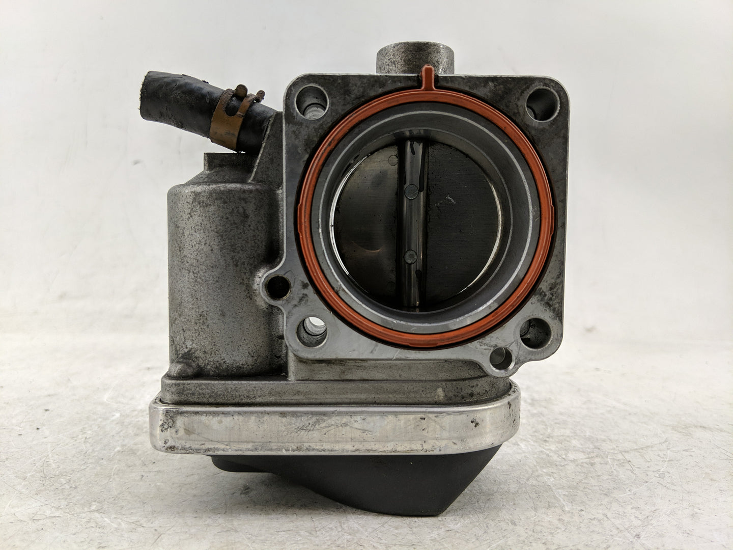2006 Mini Cooper Throttle Body P/N:1354 7 509 043 Fits OEM Used Auto Parts - Oemusedautoparts1.com