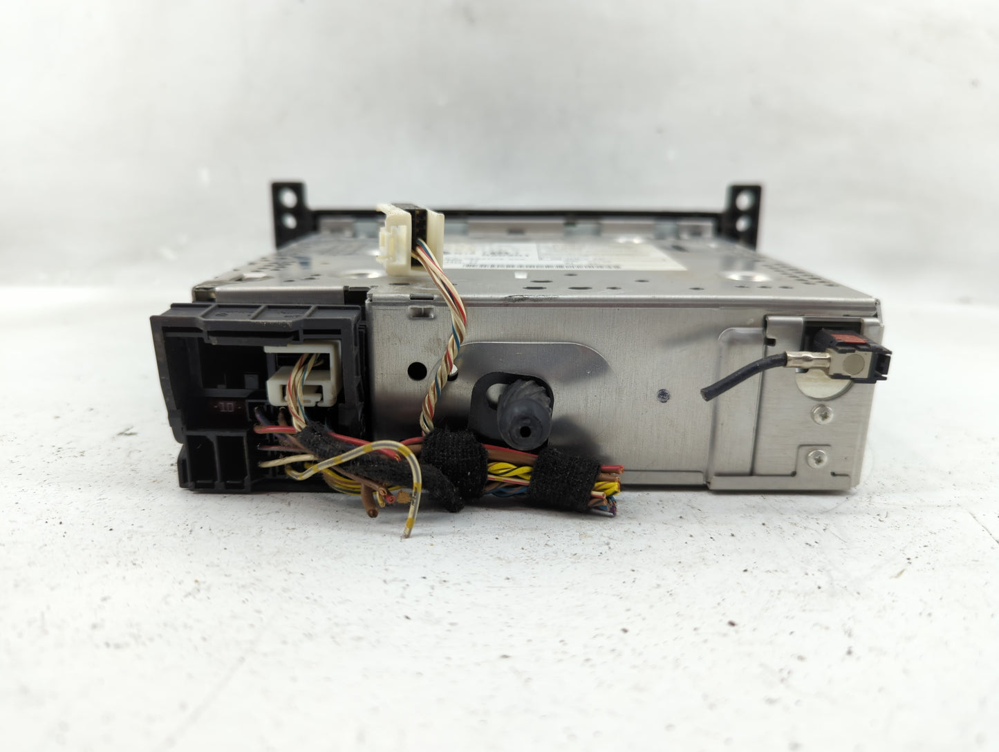 2006 Mini Cooper Radio AM FM Cd Player Receiver Replacement Fits OEM Used Auto Parts - Oemusedautoparts1.com