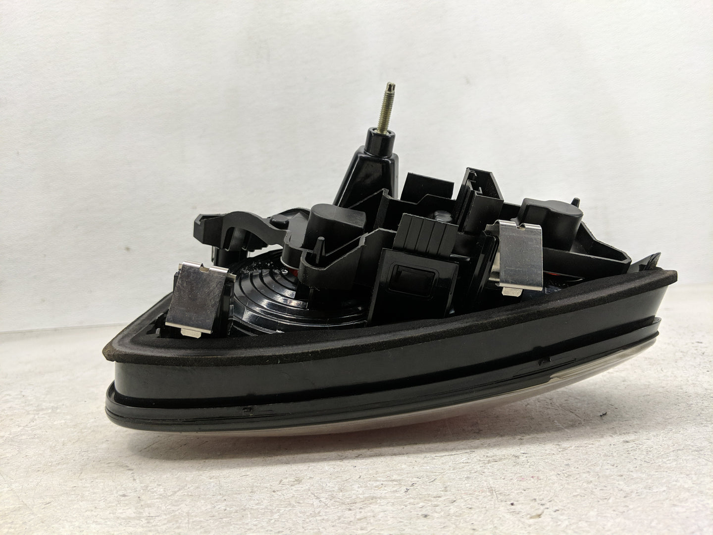 2006 Mini Cooper Tail Light Assembly Driver Left OEM Fits OEM Used Auto Parts - Oemusedautoparts1.com