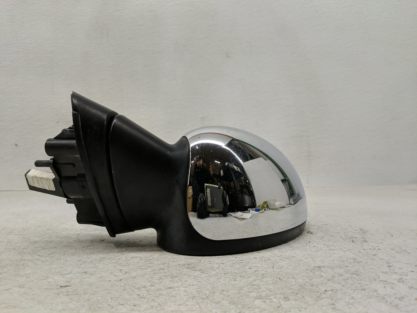 2006 Mini Cooper Passenger Side View Mirror - Right Door Mirror OEM Used - Oemusedautoparts1.com