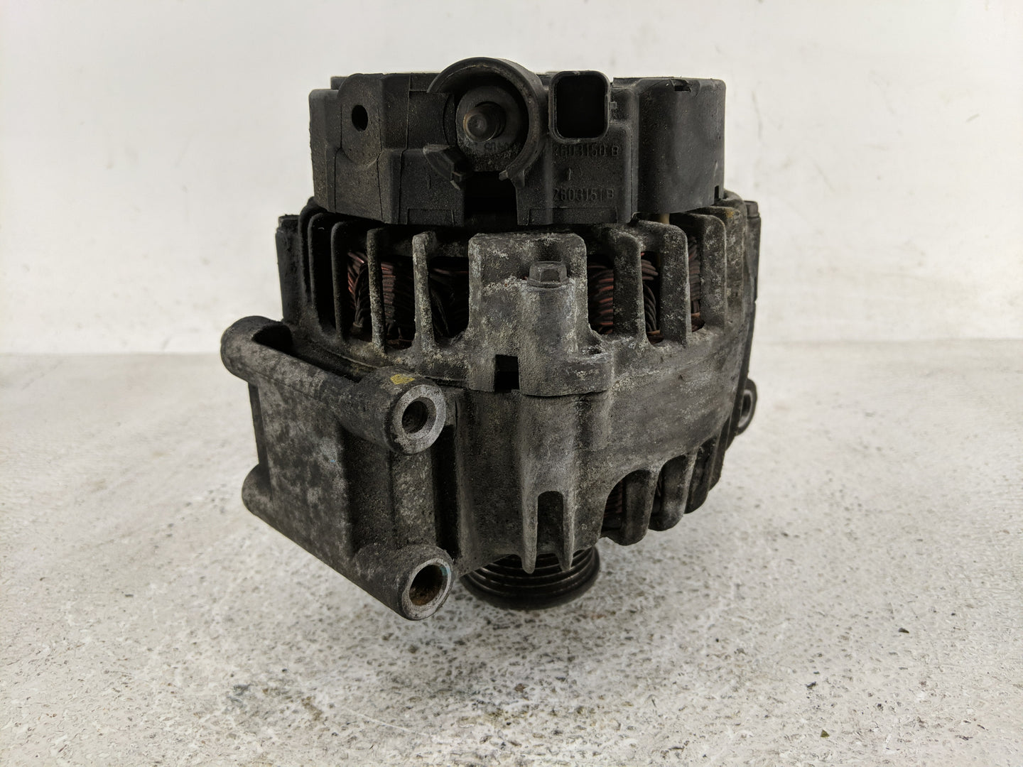2008 Mini Cooper Alternator Replacement Generator Charging Assembly Engine OEM P/N:7576513 208053334, TG12C059, 2605106A Fit