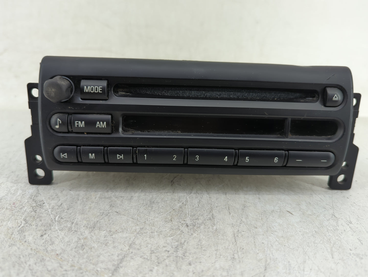2006 Mini Cooper Radio AM FM Cd Player Receiver Replacement P/N:62116972084 Fits OEM Used Auto Parts - Oemusedautoparts1.com