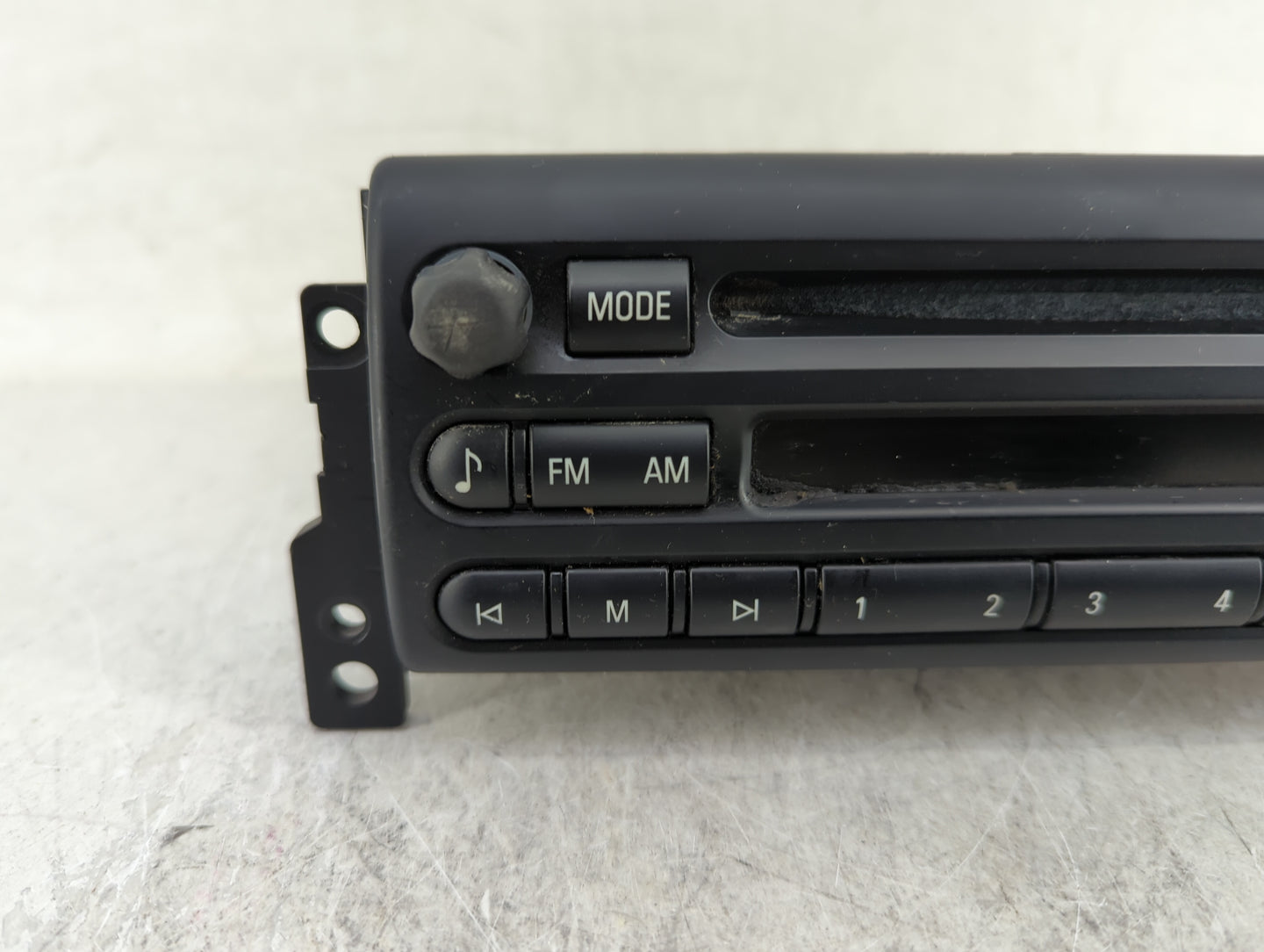 2006 Mini Cooper Radio AM FM Cd Player Receiver Replacement P/N:62116972084 Fits OEM Used Auto Parts - Oemusedautoparts1.com