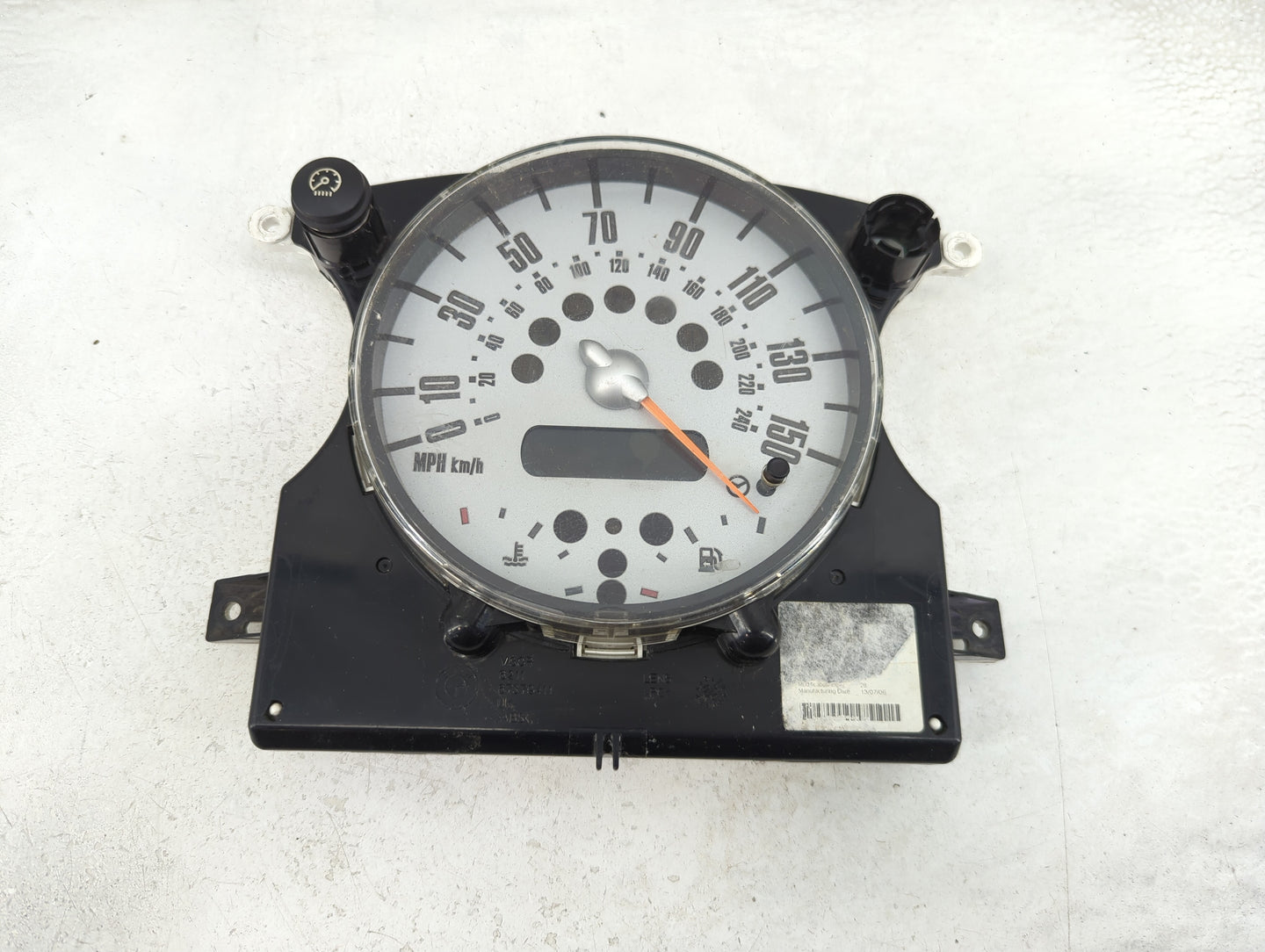 2006 Mini Cooper Instrument Cluster Speedometer Gauges Miles: Fits OEM Used Auto Parts - Oemusedautoparts1.com