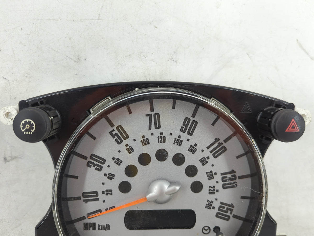 2006 Mini Cooper Instrument Cluster Speedometer Gauges P/N:6211-6978320 AR-0039-015, RG/21454/050 Miles: Fits OEM Used Auto 