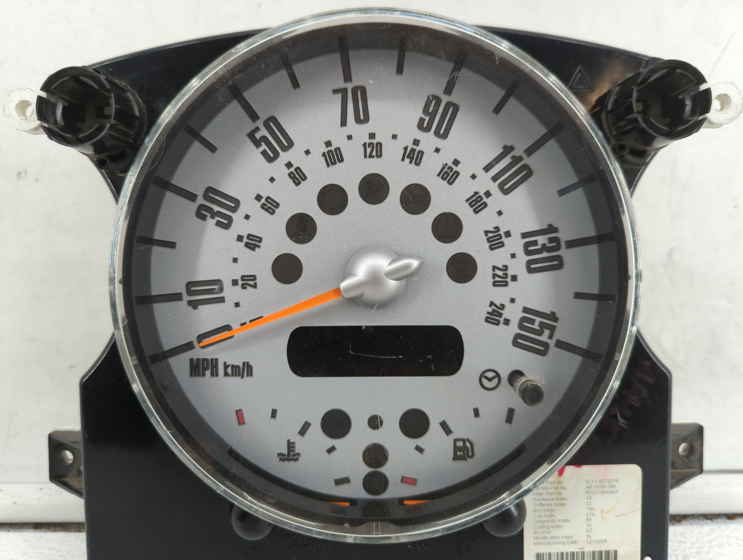 2006 Mini Cooper Instrument Cluster Speedometer Gauges P/N:6211-6978320 6211-6928885, 6928885, 6924913, 6211-6966501 Fits OE