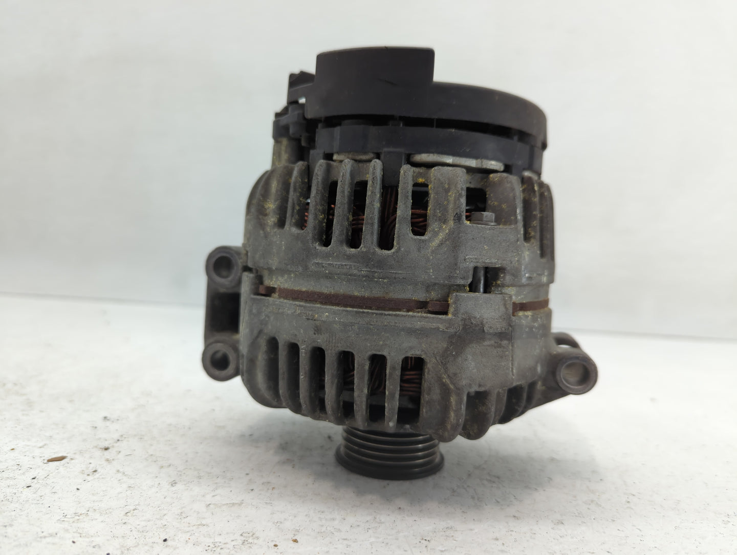 2008 Mini Cooper Alternator Replacement Generator Charging Assembly Engine OEM P/N:0 124 325 158 7559223-01 Fits OEM Used Au