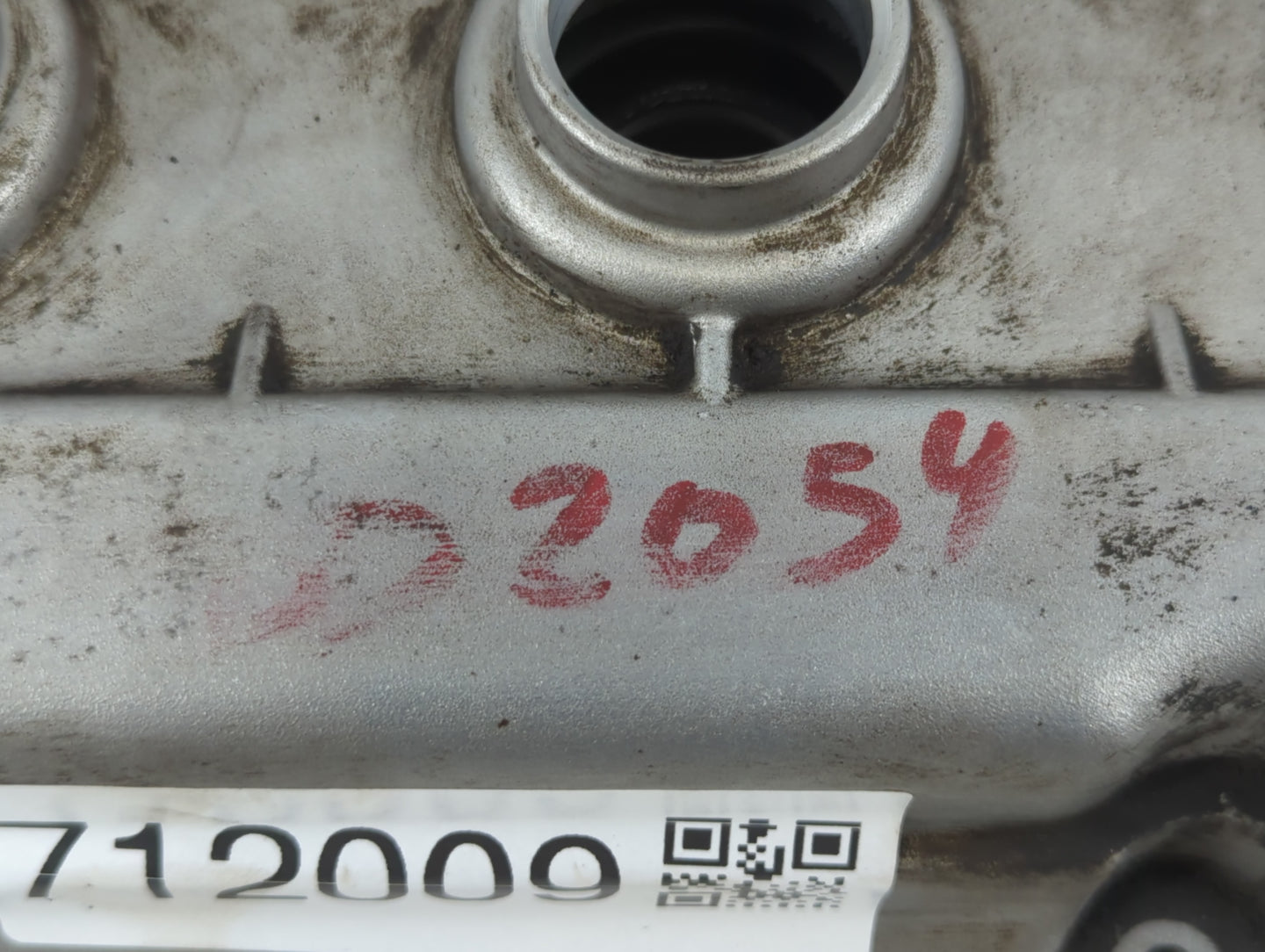 2006 Mini Cooper Driver Left Cylinder Head Valve Cover Fits OEM Used Auto Parts - Oemusedautoparts1.com