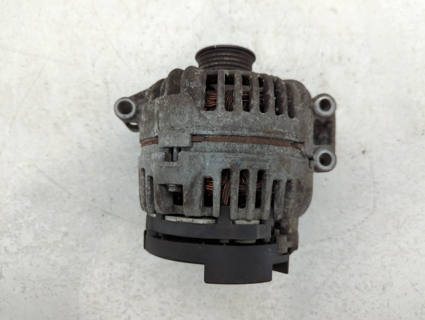2008 Mini Cooper Alternator Replacement Generator Charging Assembly Engine OEM P/N:0 124 325 158 Fits OEM Used Auto Parts - 