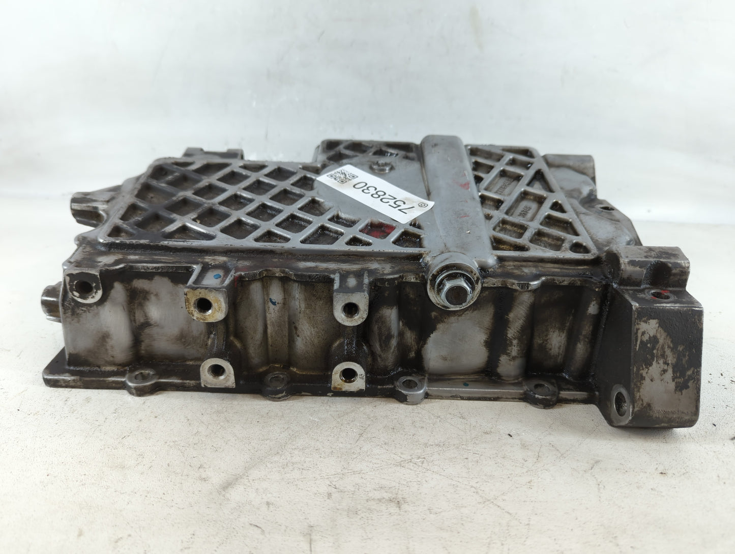 2006 Mini Cooper Engine Oil Pan P/N:35348 04777834AB Fits OEM Used Auto Parts - Oemusedautoparts1.com