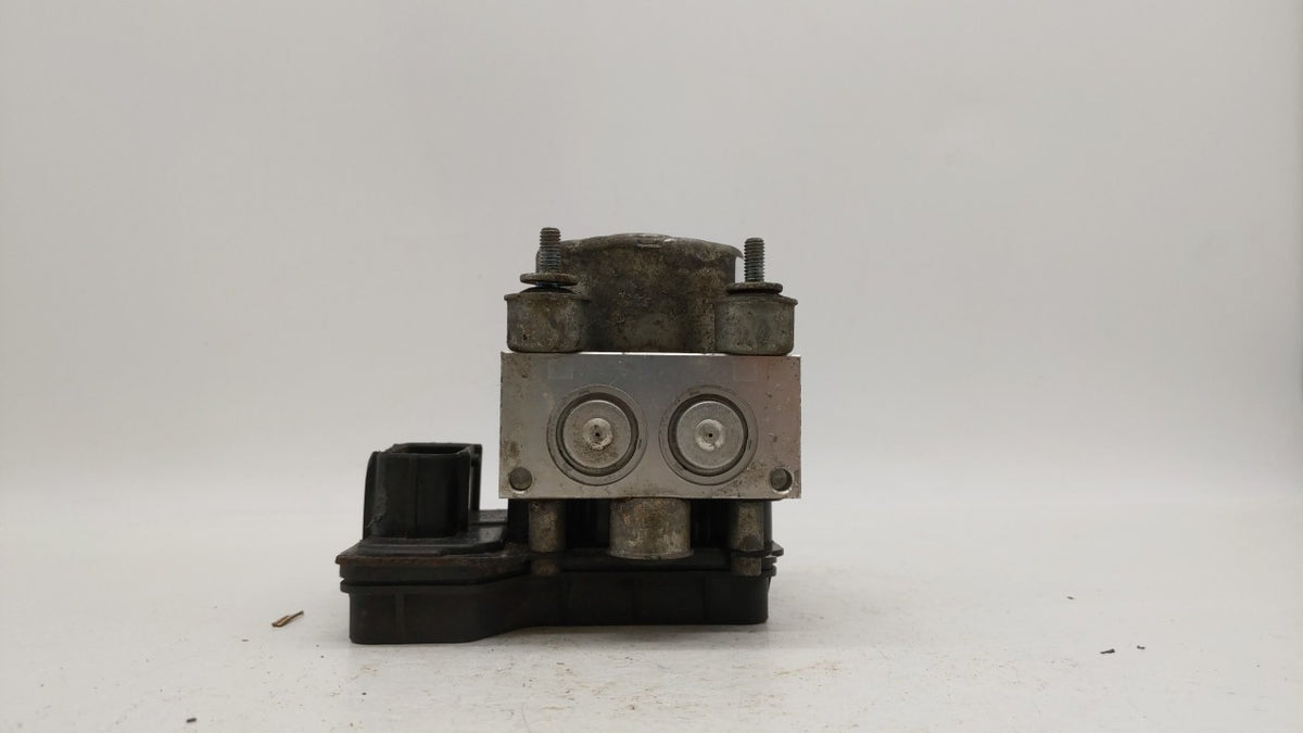 2004-2006 Mitsubishi Endeavor Anti-Lock Brake ABS Pump Module Actuator OEM Fits Fits 2004 2005 2006 OEM Used Auto Parts - Oe
