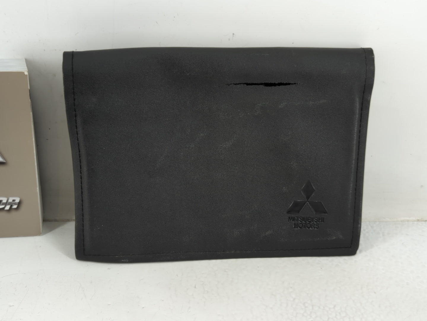 2006 Mitsubishi Endeavor Owners Manual Book Guide P/N:9290A620 MSSP038C06 OEM Used Auto Parts - Oemusedautoparts1.com