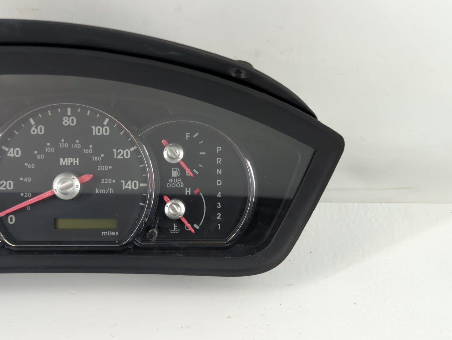 2006 Mitsubishi Galant Instrument Cluster Speedometer Gauges P/N:69527-080A 8100A385 Fits OEM Used Auto Parts - Oemusedautop