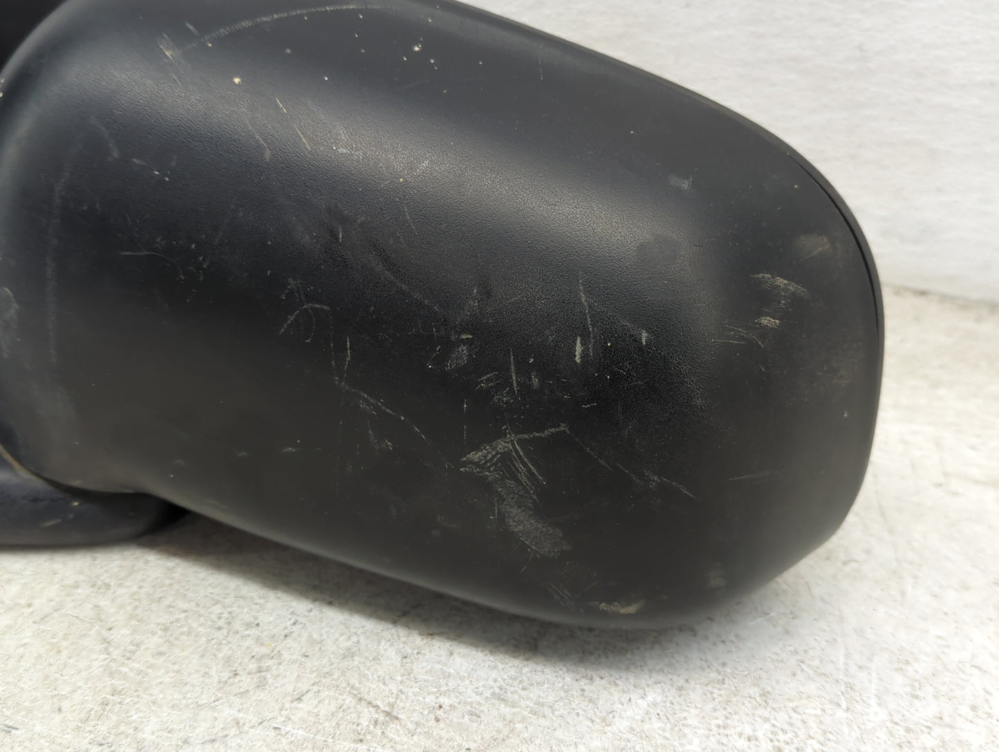 2006-2008 Mitsubishi Raider Driver Side View Mirror - Left Door Mirror OEM Used - Oemusedautoparts1.com