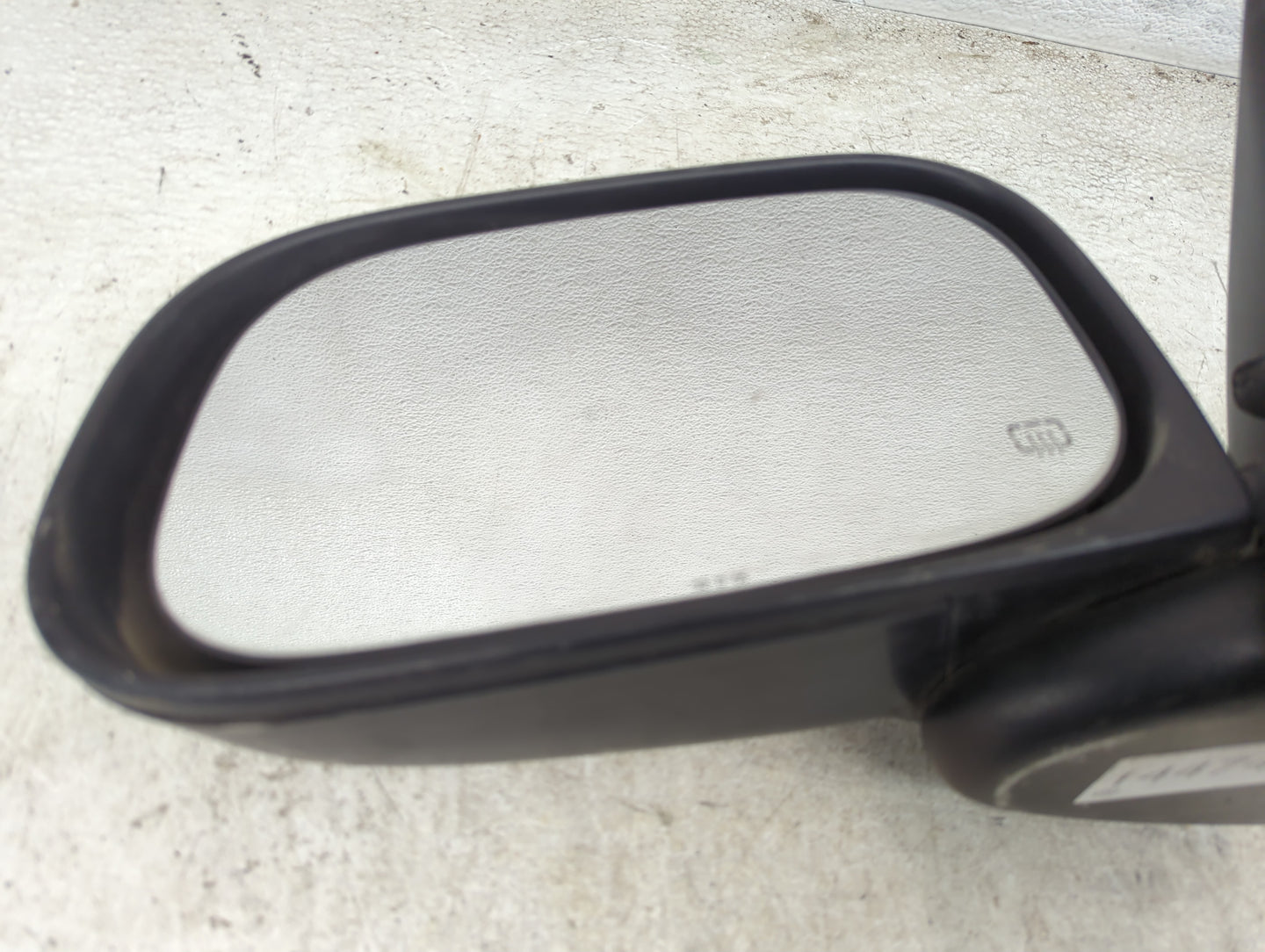 2006-2008 Mitsubishi Raider Driver Side View Mirror - Left Door Mirror OEM Used - Oemusedautoparts1.com