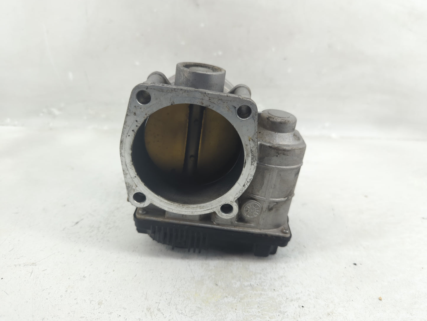 2003-2006 Nissan 350z Throttle Body Fits Fits 2002 2003 2004 2005 2006 OEM Used Auto Parts - Oemusedautoparts1.com