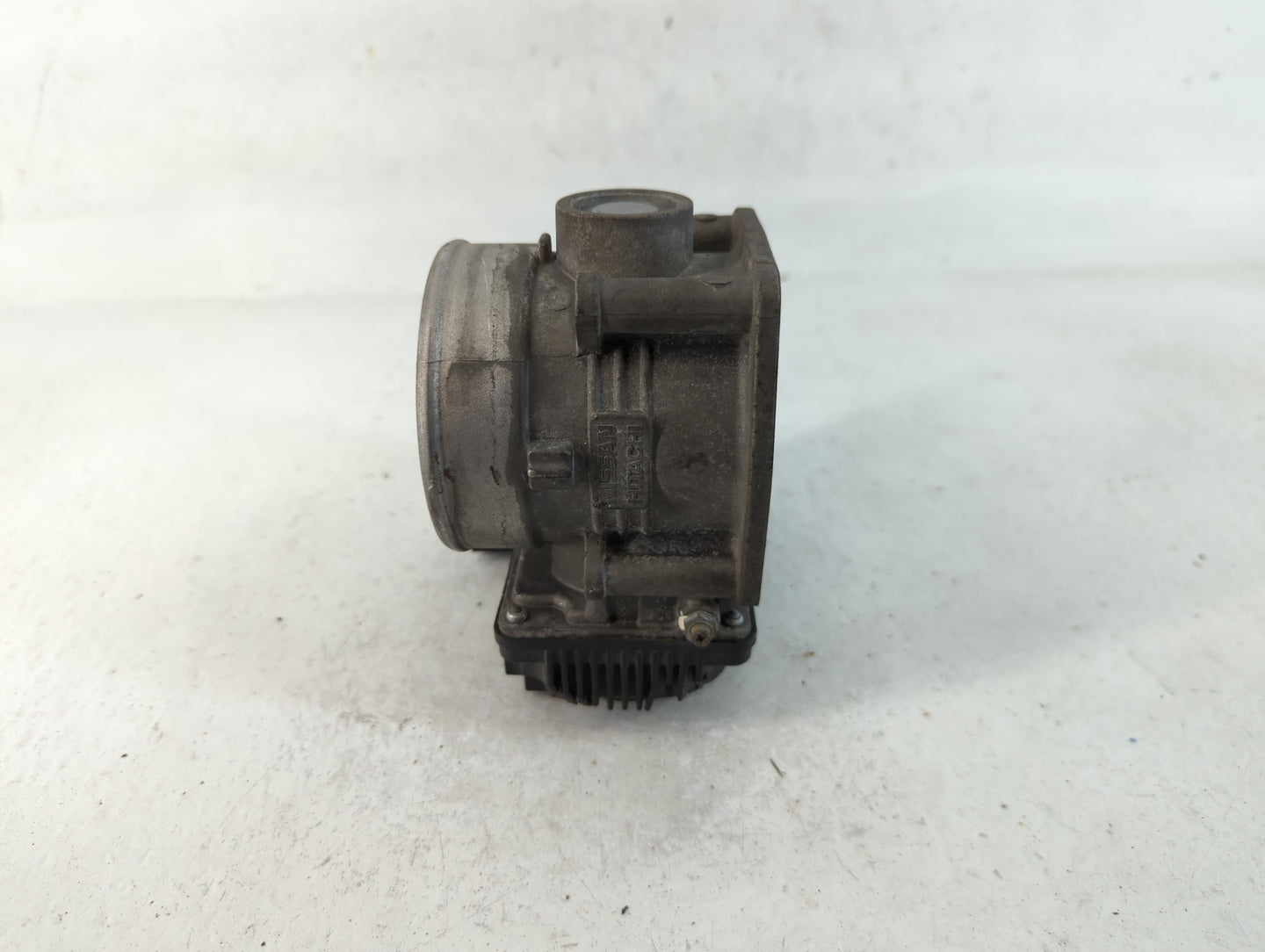 2003-2006 Nissan 350z Throttle Body P/N:RME70-04 Fits Fits 2002 2003 2004 2005 2006 OEM Used Auto Parts - Oemusedautoparts1.