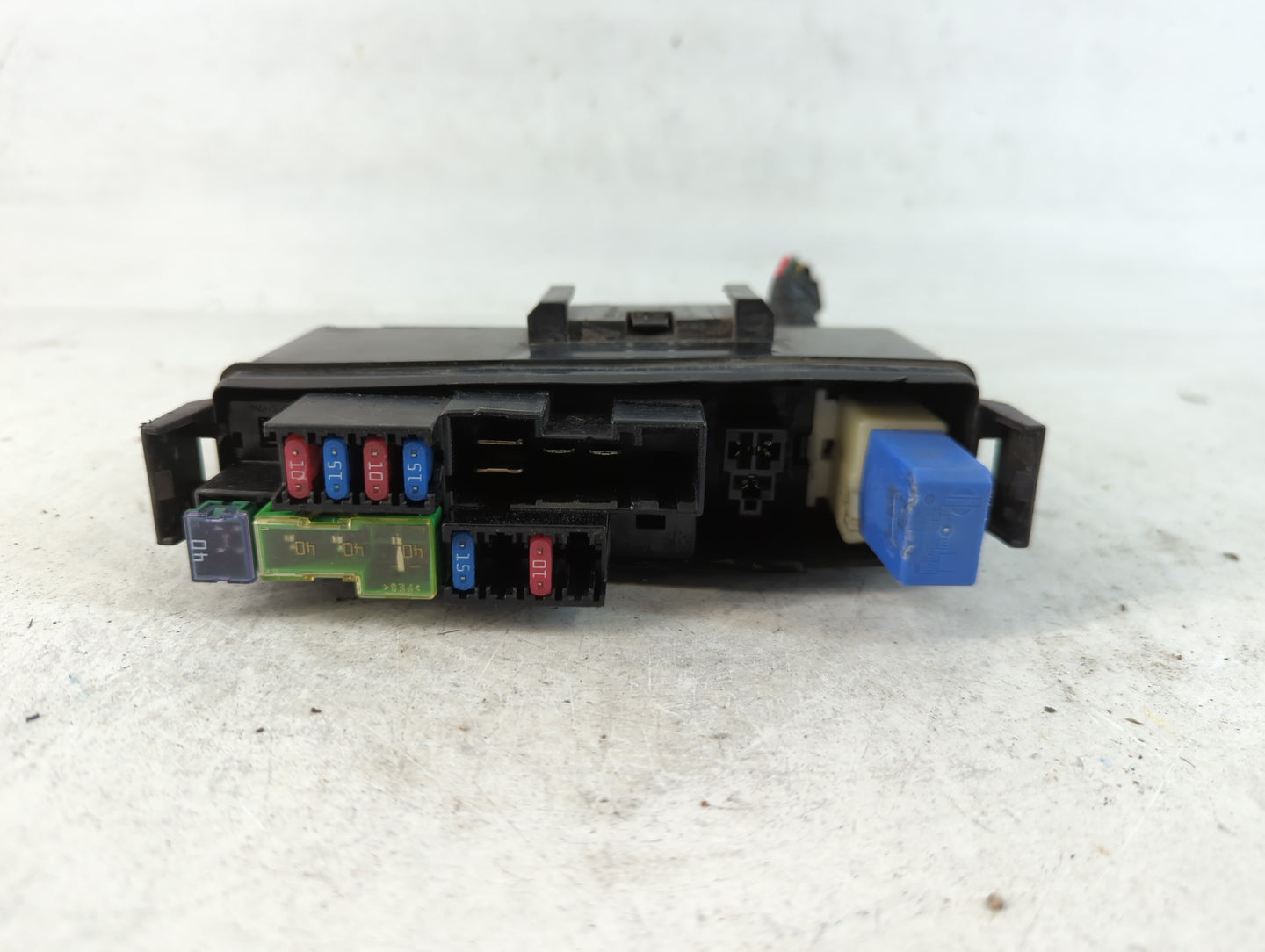 2006 Nissan 350z Fusebox Fuse Box Panel Relay Module Fits OEM Used Auto Parts - Oemusedautoparts1.com