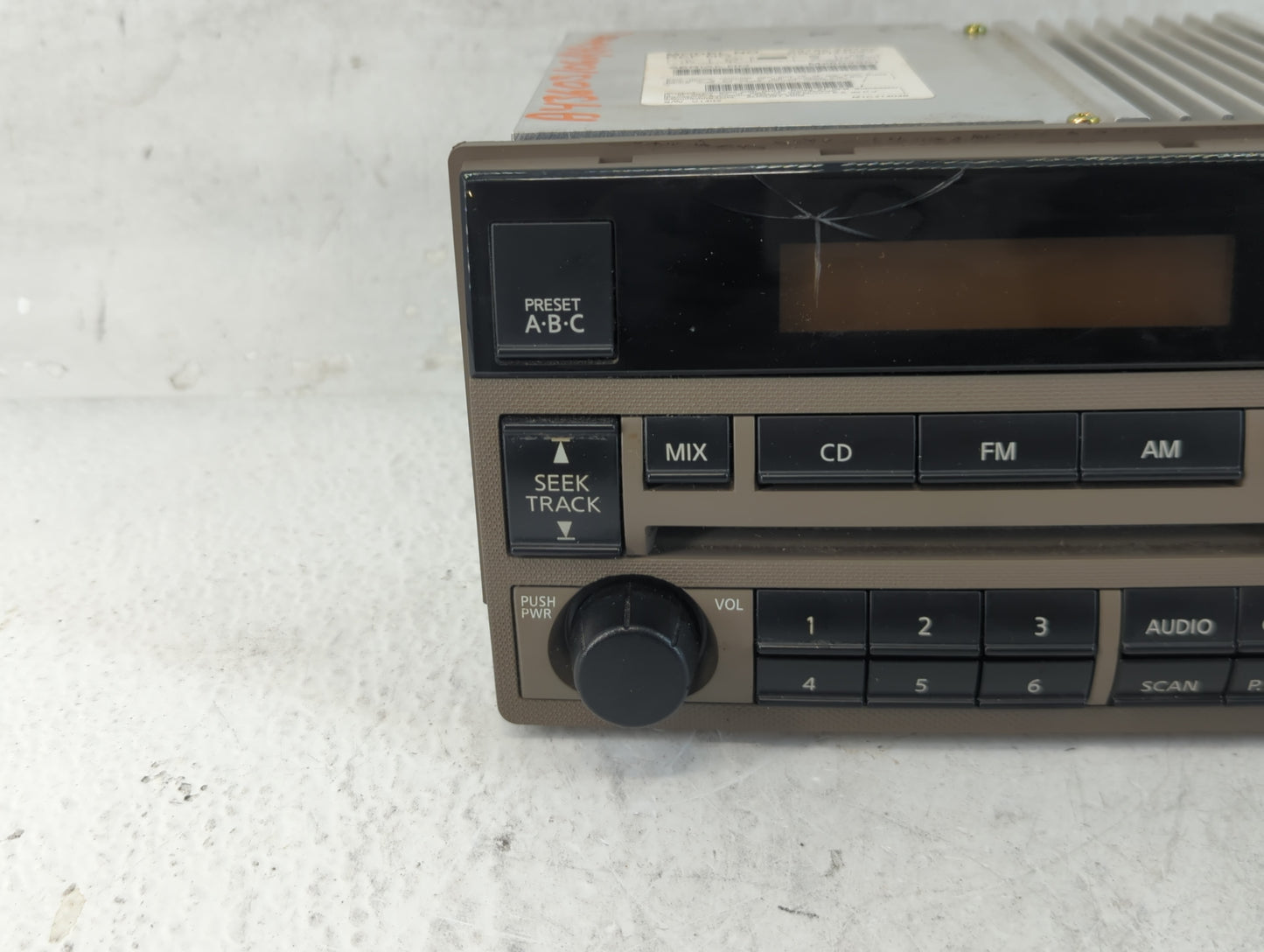 2005-2006 Nissan Altima Radio AM FM Cd Player Receiver Replacement P/N:28185 ZB10C Fits Fits 2005 2006 OEM Used Auto Parts -