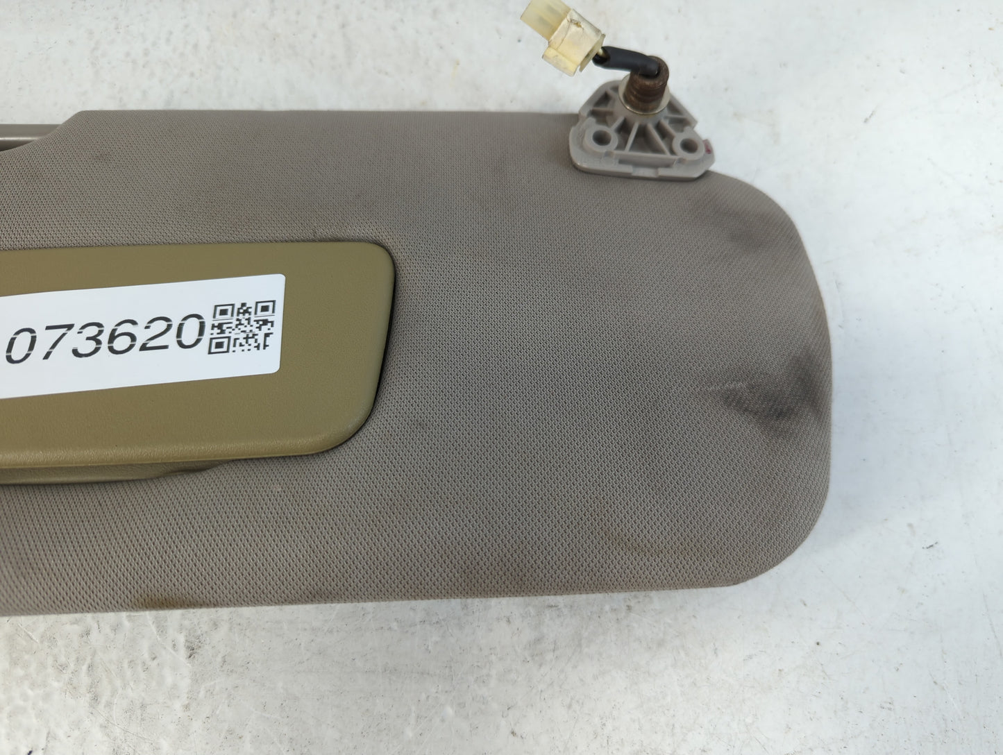 2005-2006 Nissan Altima Sun Visor Shade Replacement Passenger Right Mirror Fits Fits 2005 2006 OEM Used Auto Parts - Oemused