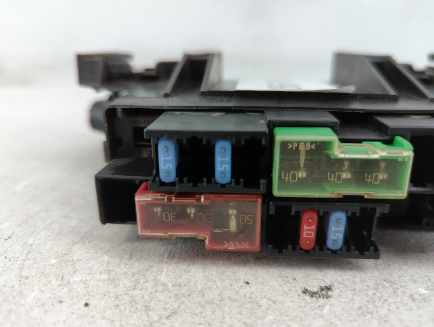 2002-2006 Nissan Altima Fusebox Fuse Box Panel Relay Module P/N:24582 8J010 Fits Fits 2002 2003 2004 2005 2006 OEM Used Auto