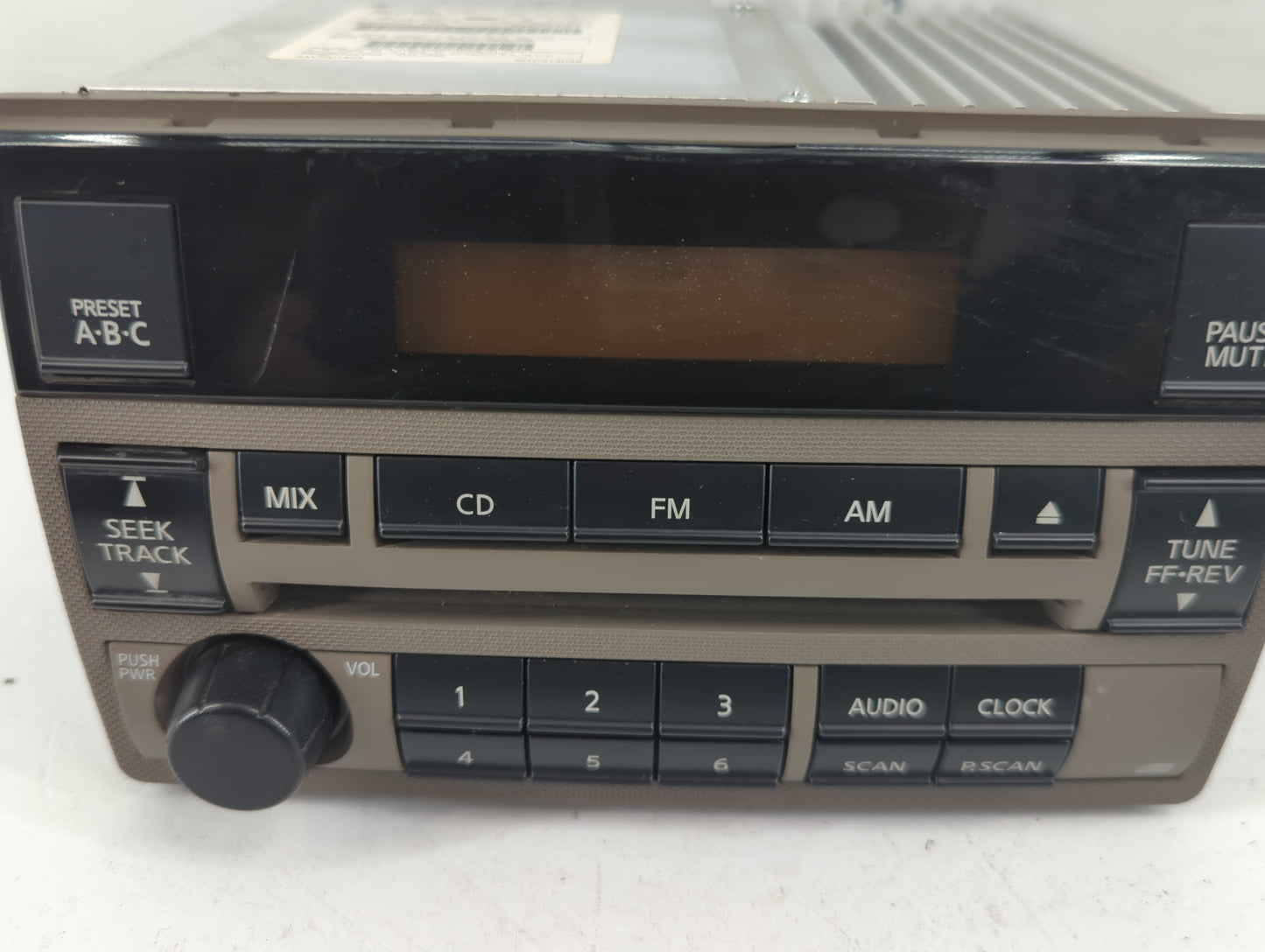 2005-2006 Nissan Altima Radio AM FM Cd Player Receiver Replacement P/N:28185 ZB10C Fits Fits 2005 2006 OEM Used Auto Parts -