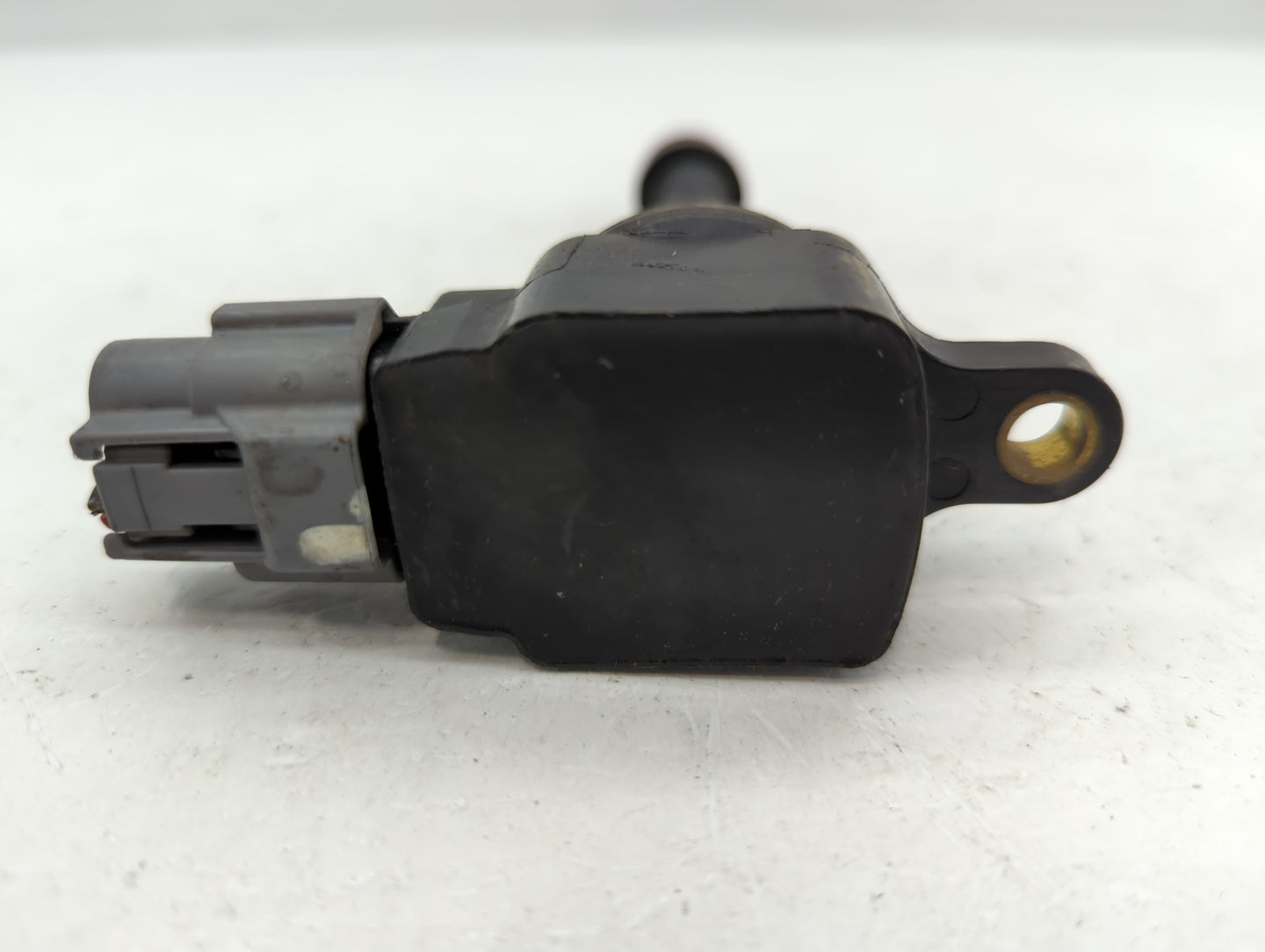 2002-2006 Nissan Altima Ignition Coil Igniter Pack - Oemusedautoparts1.com
