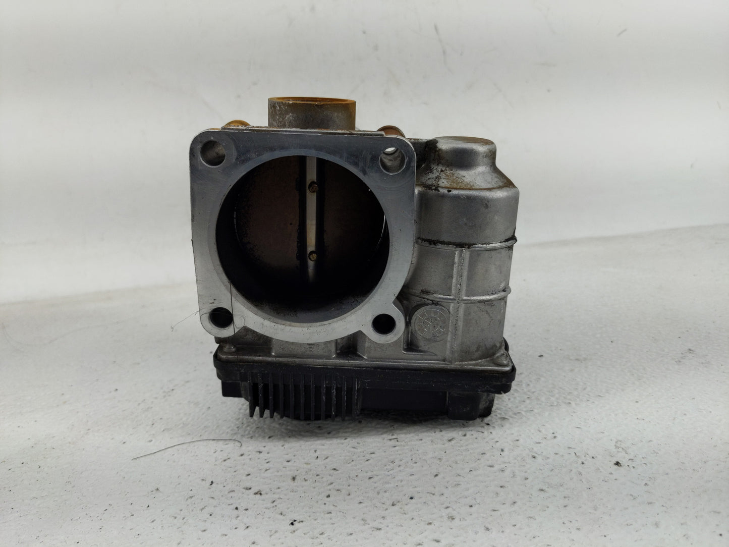 2002-2006 Nissan Altima Throttle Body Fits Fits 2002 2003 2004 2005 2006 OEM Used Auto Parts - Oemusedautoparts1.com