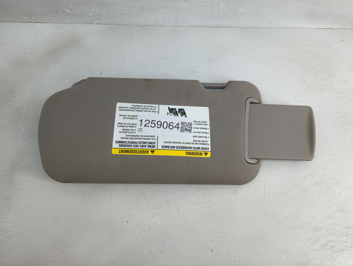 2005-2006 Nissan Altima Sun Visor Shade Replacement Passenger Right Mirror Fits Fits 2005 2006 OEM Used Auto Parts - Oemused