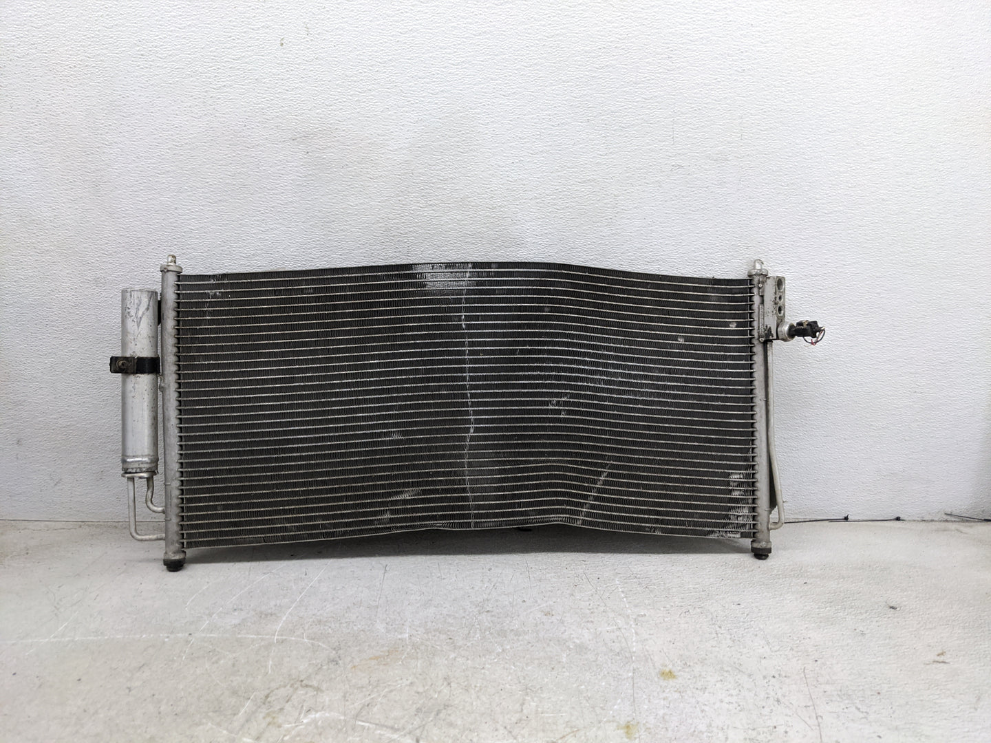 2002-2006 Nissan Altima Engine Cooling Radiator Condensor Fits Fits 2002 2003 2004 2005 2006 2007 2008 OEM Used Auto Parts -