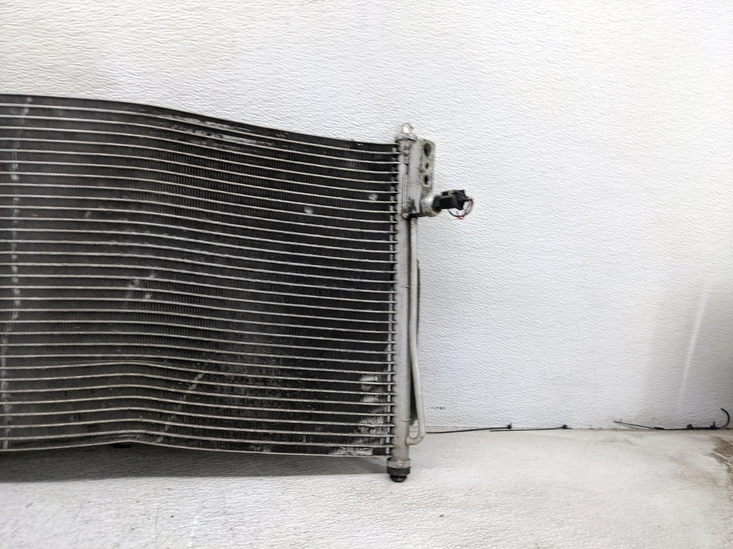 2002-2006 Nissan Altima Engine Cooling Radiator Condensor Fits Fits 2002 2003 2004 2005 2006 2007 2008 OEM Used Auto Parts -