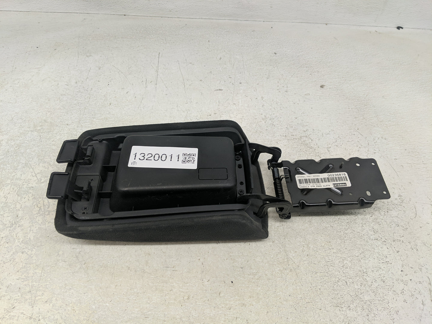 2006 Nissan Altima Center Console Armrest Cover Lid Fits OEM Used Auto Parts - Oemusedautoparts1.com
