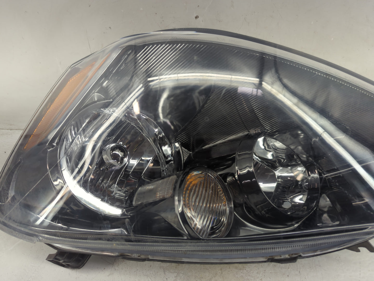 2005-2006 Nissan Altima Driver Left Oem Head Light Headlight Lamp - Oemusedautoparts1.com