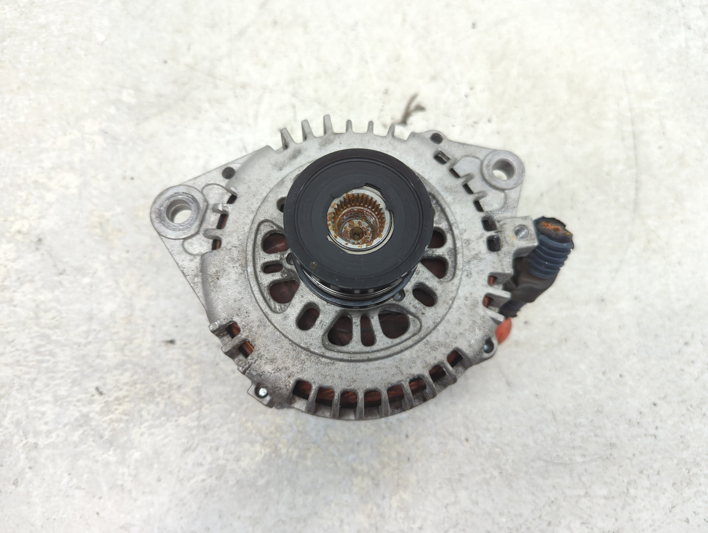 2005-2006 Nissan Altima Alternator Replacement Generator Charging Assembly Engine OEM P/N:13939 Fits Fits 2005 2006 OEM Used