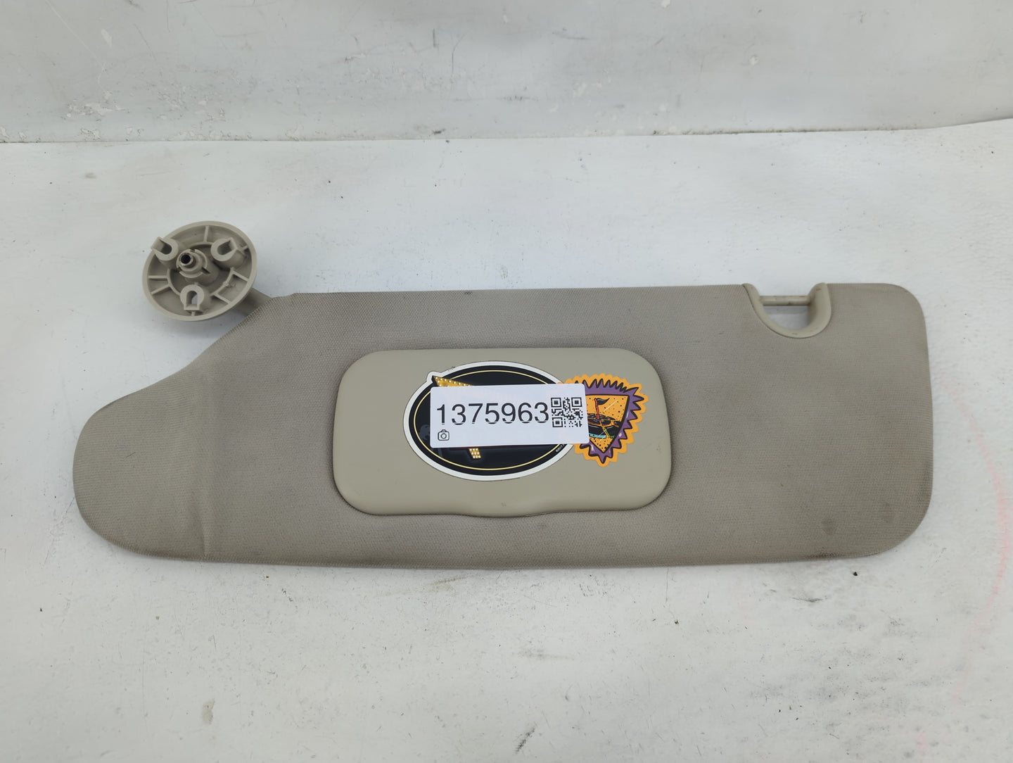2005-2006 Nissan Altima Sun Visor Shade Replacement Driver Left Mirror Fits Fits 2005 2006 OEM Used Auto Parts - Oemusedauto