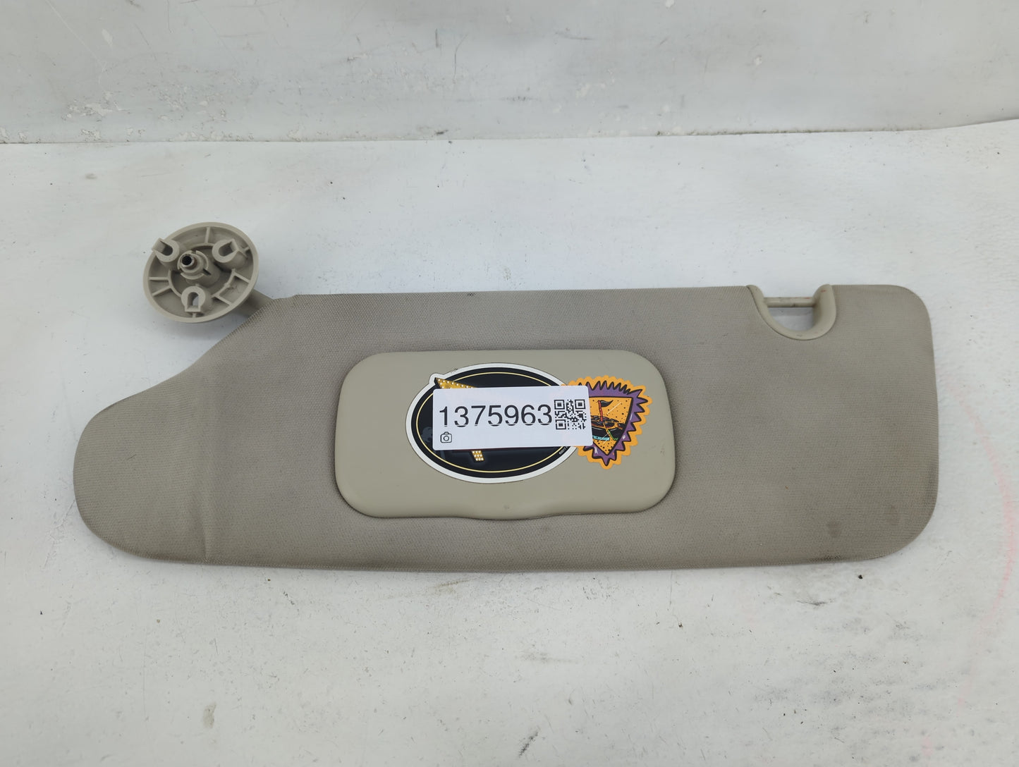 2005-2006 Nissan Altima Sun Visor Shade Replacement Driver Left Mirror Fits Fits 2005 2006 OEM Used Auto Parts - Oemusedauto