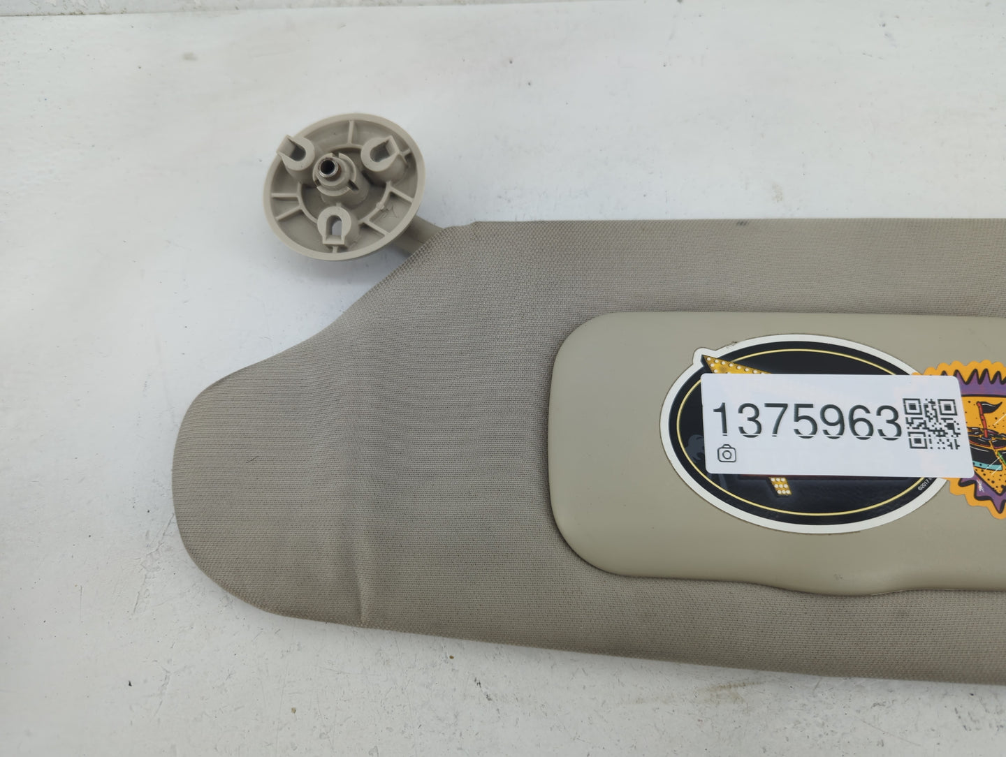 2005-2006 Nissan Altima Sun Visor Shade Replacement Driver Left Mirror Fits Fits 2005 2006 OEM Used Auto Parts - Oemusedauto