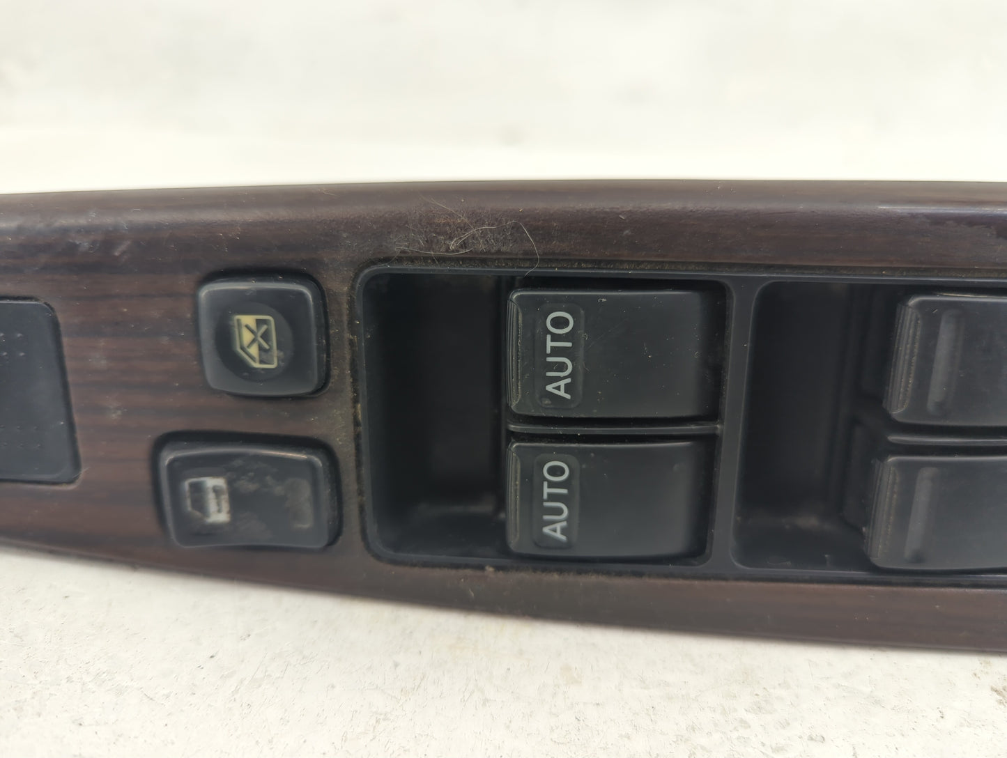 2005-2006 Nissan Altima Master Power Window Switch Replacement Driver Side Left P/N:25401 8J100 Fits Fits 2005 2006 OEM Used