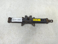 2006 Nissan Altima Spare Scissor Car Jack 1390142 - Oemusedautoparts1.com