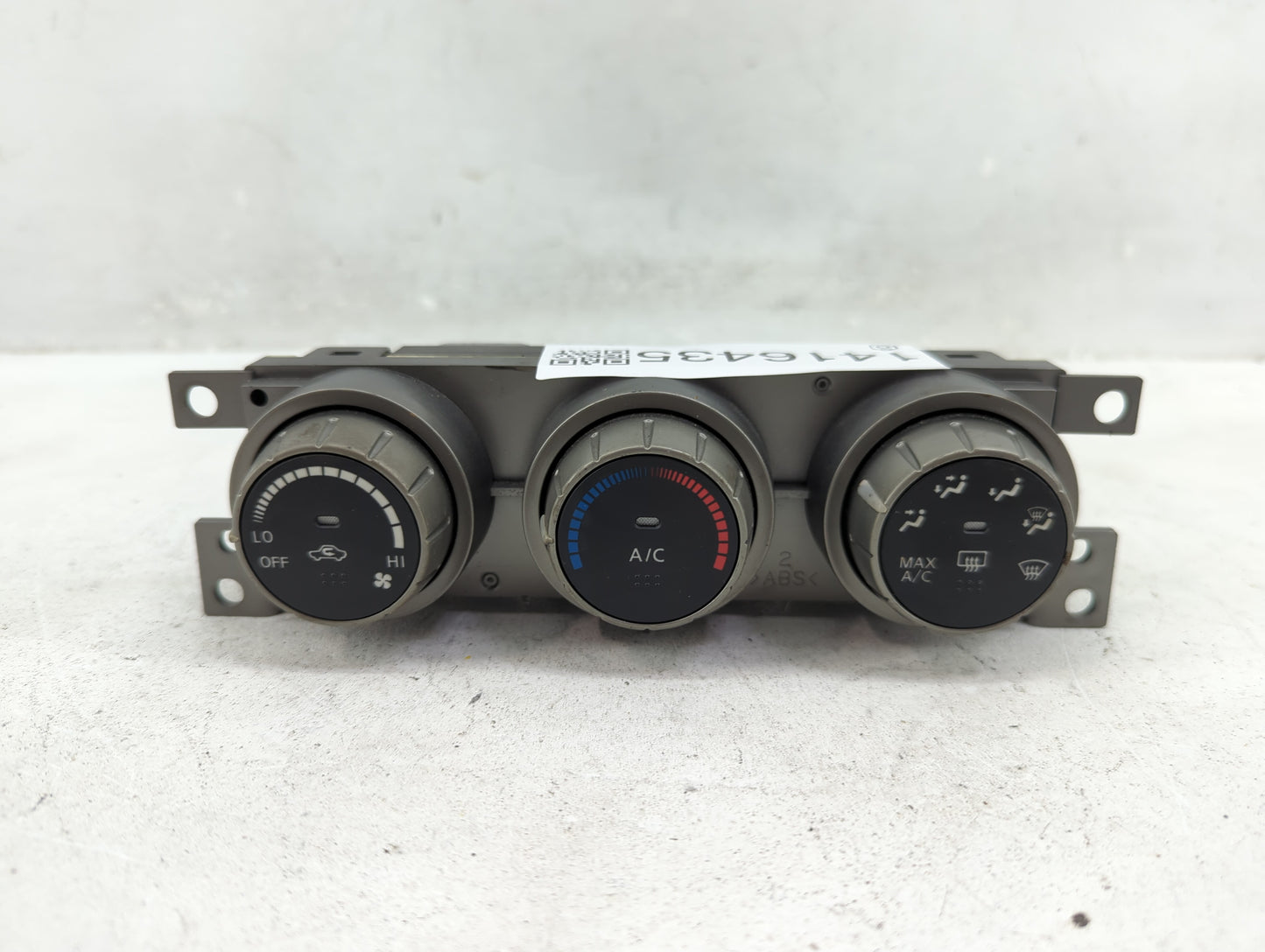2005-2006 Nissan Altima Climate Control Module Temperature AC/Heater Replacement P/N:27500 ZB01A Fits Fits 2005 2006 OEM Use