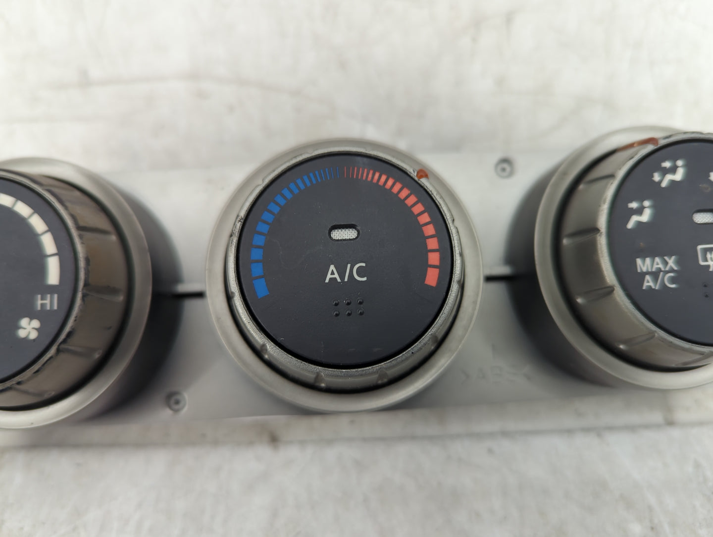 2005-2006 Nissan Altima Climate Control Module Temperature AC/Heater Replacement P/N:27500 ZB02A Fits Fits 2005 2006 OEM Use