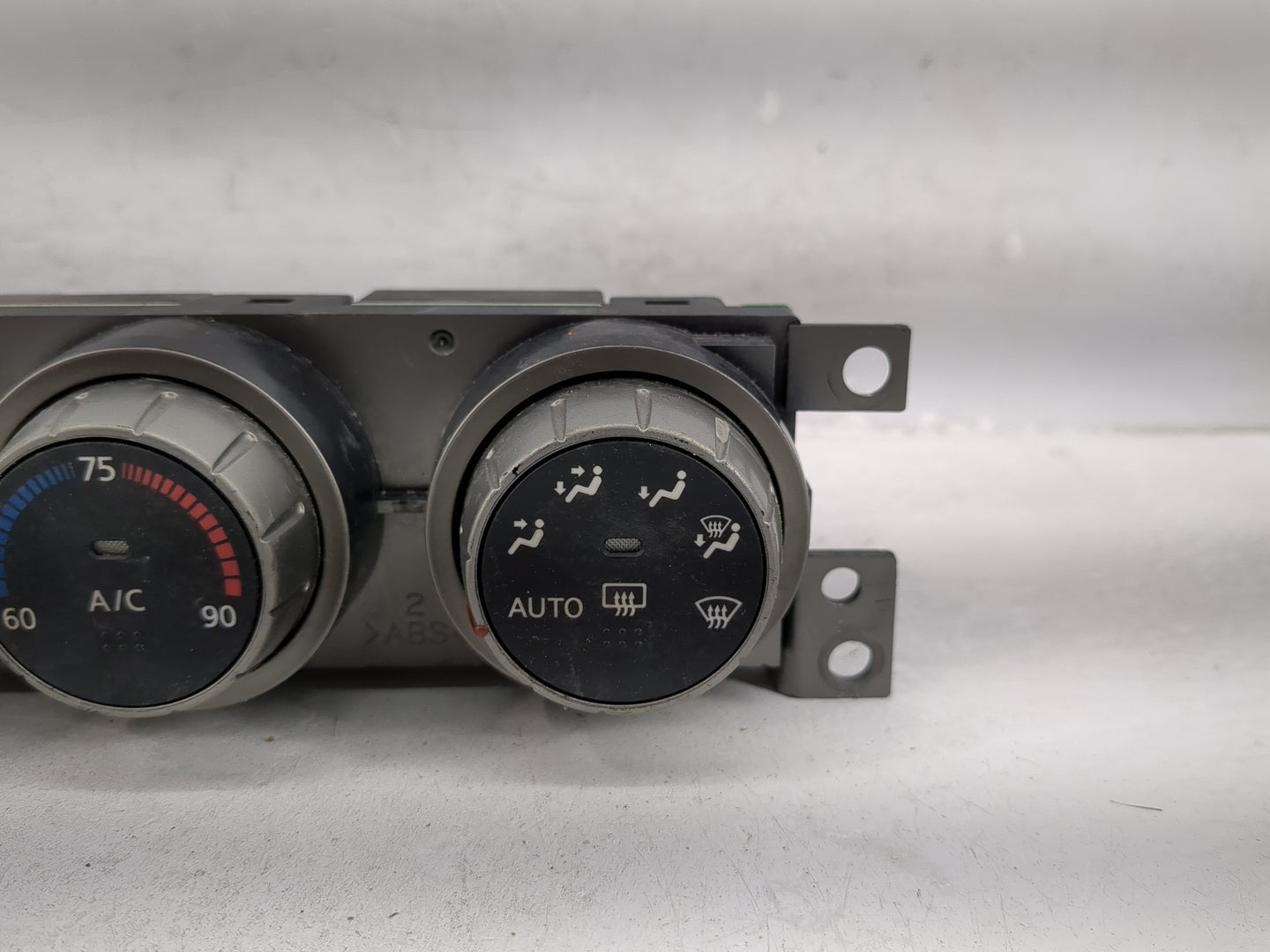 2005-2006 Nissan Altima Climate Control Module Temperature AC/Heater Replacement P/N:27500 ZB10B Fits Fits 2005 2006 OEM Use