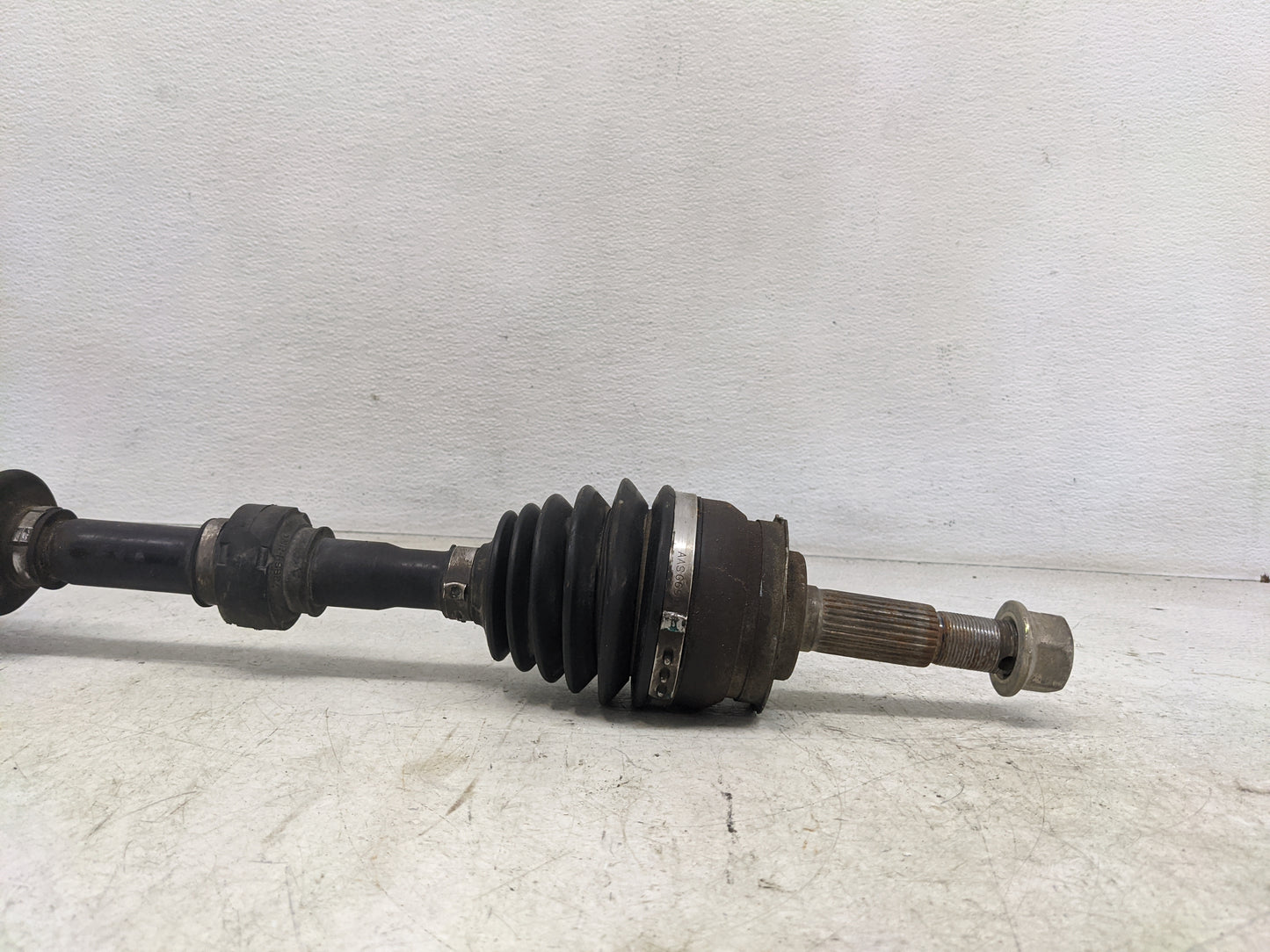 2005-2006 Nissan Altima Axle Shaft Front Passenger Cv C/v - Oemusedautoparts1.com