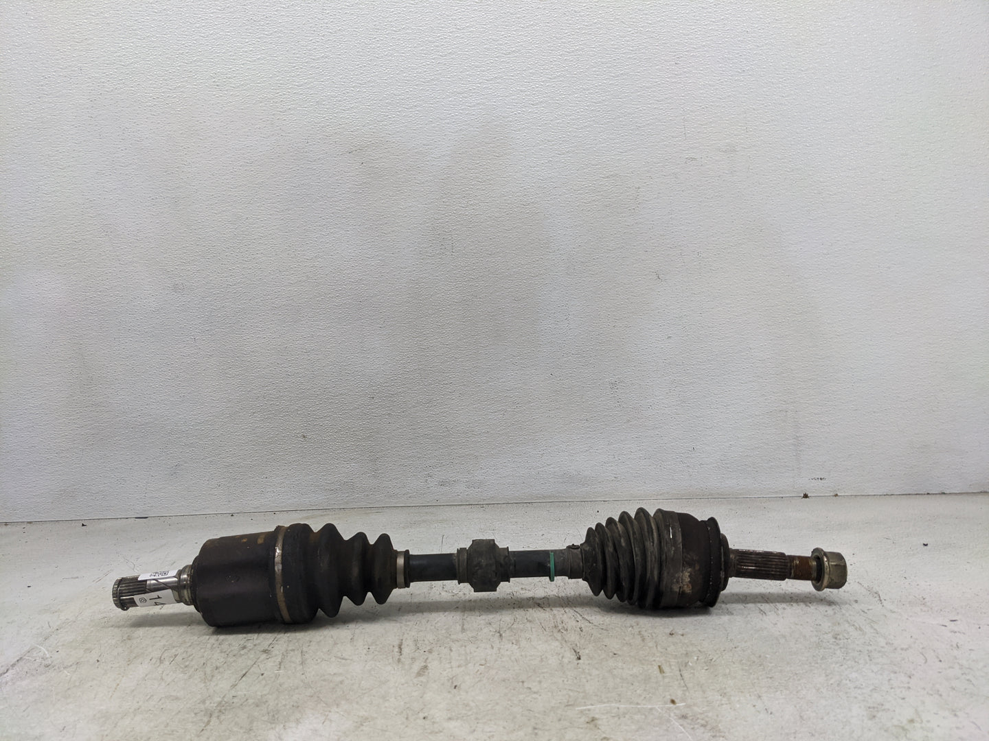 2005-2006 Nissan Altima Axle Shaft Front Driver Cv C/v - Oemusedautoparts1.com