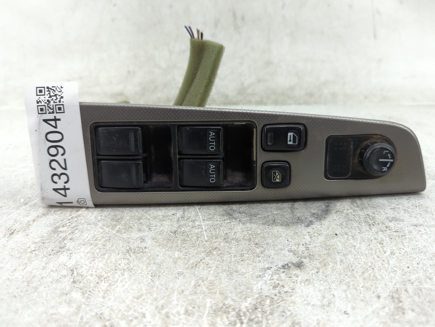 2005-2006 Nissan Altima Master Power Window Switch Replacement Driver Side Left P/N:25401 8J100 Fits Fits 2005 2006 OEM Used