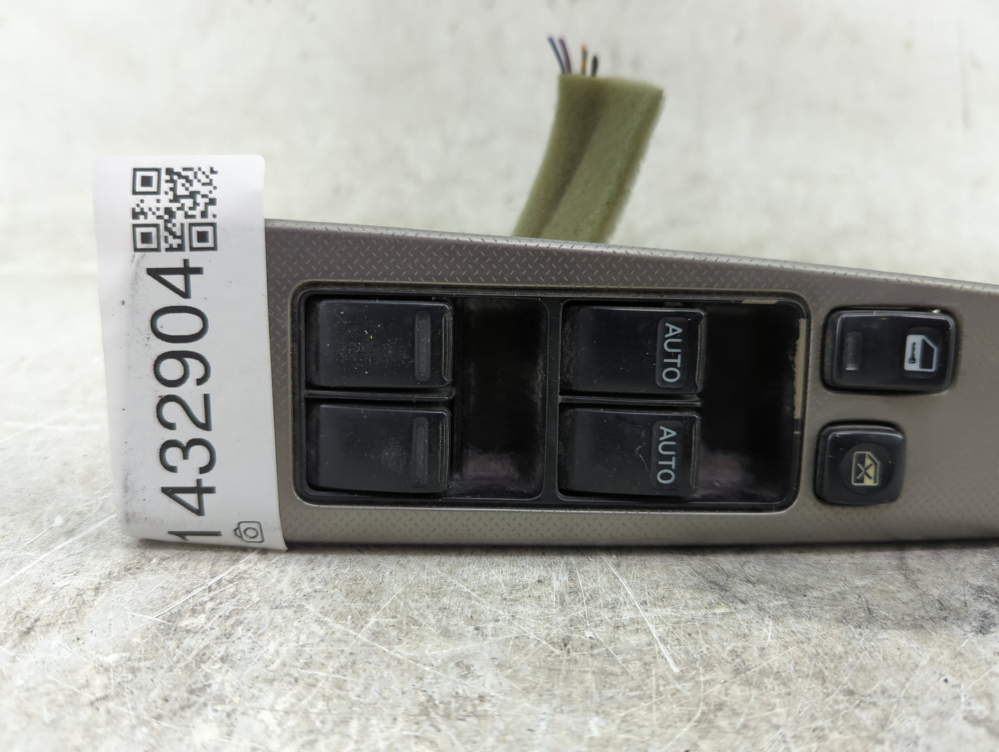 2005-2006 Nissan Altima Master Power Window Switch Replacement Driver Side Left P/N:25401 8J100 Fits Fits 2005 2006 OEM Used