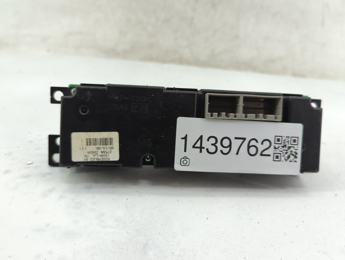 2005-2006 Nissan Altima Climate Control Module Temperature AC/Heater Replacement P/N:27500 ZB02A Fits Fits 2005 2006 OEM Use